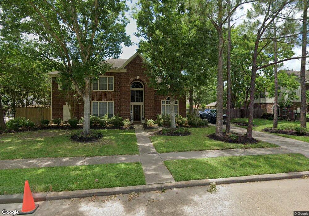 1304 Beechwood Dr, Friendswood, TX 77546 - photo 1