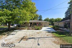 112 N Broadway St, Fisher, IL 61843