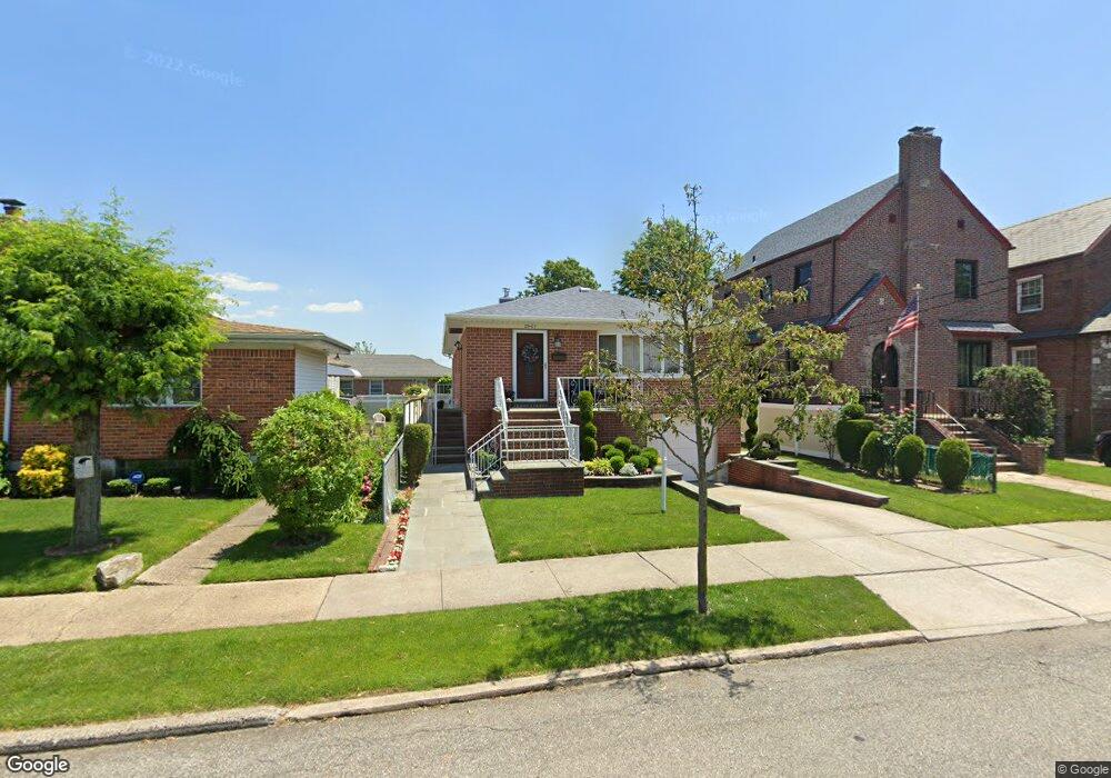 2507 157th St, Flushing, NY 11354 - photo 1