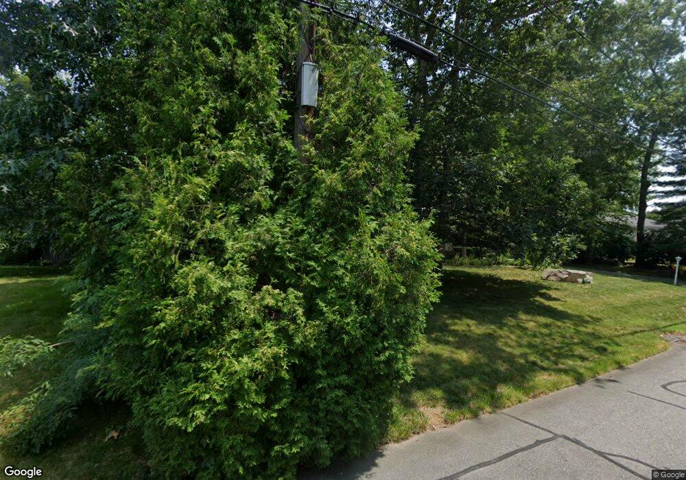 9 John Winthrop St, North Dartmouth, MA 02747 - photo 1