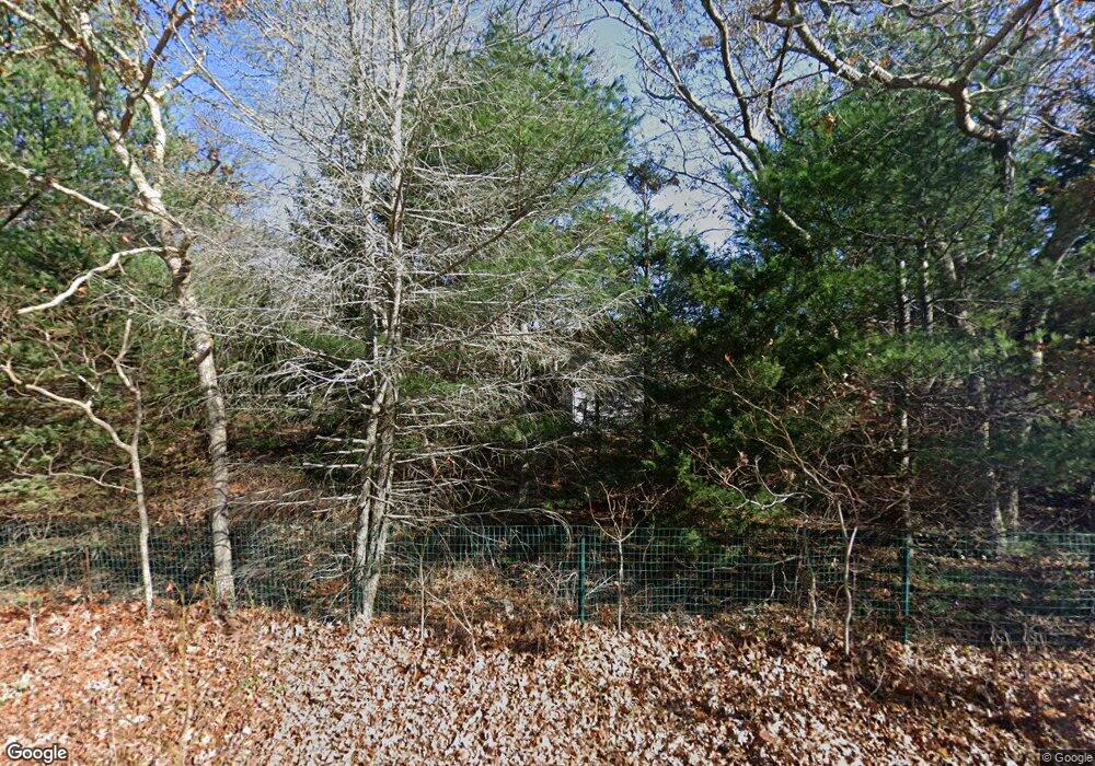 2 Oak Ln, Vineyard Haven, MA 02568 - photo 1