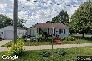 421 Stratford Ave, Waterloo, IA 50701