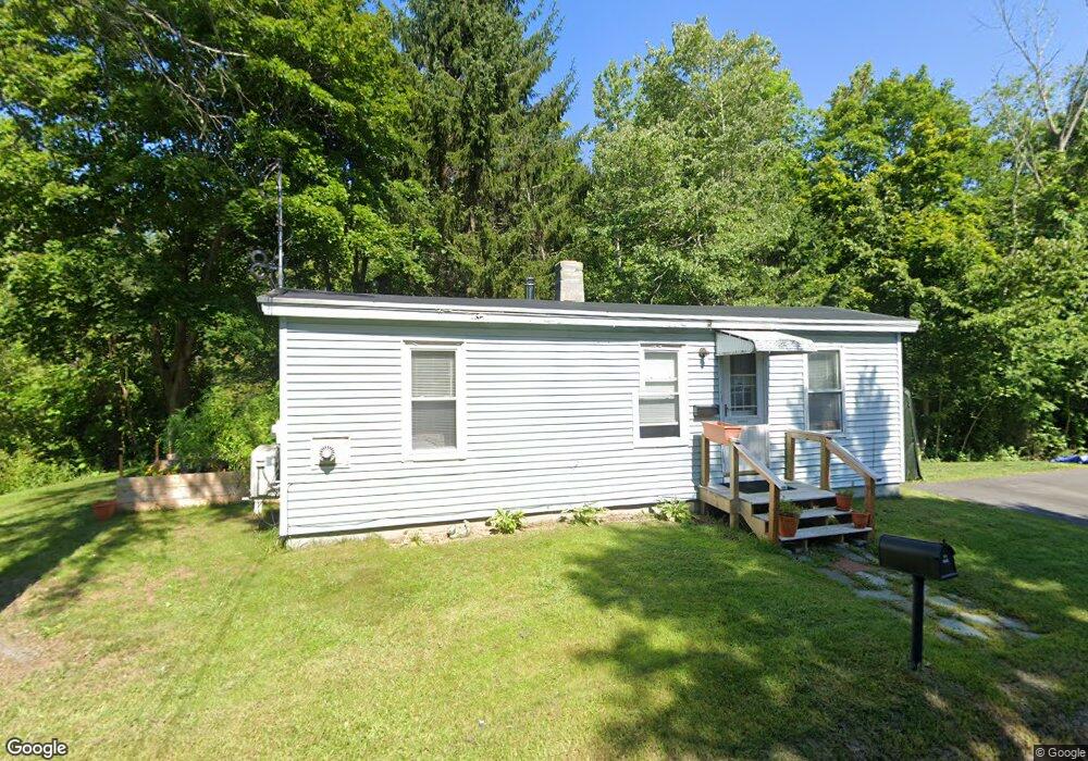 7 St Laurent St, Epping, NH 03042 - photo 1