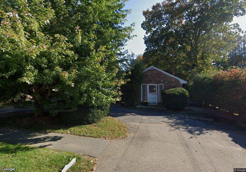 804 Great Plain Ave, Needham, MA 02492 - photo 1