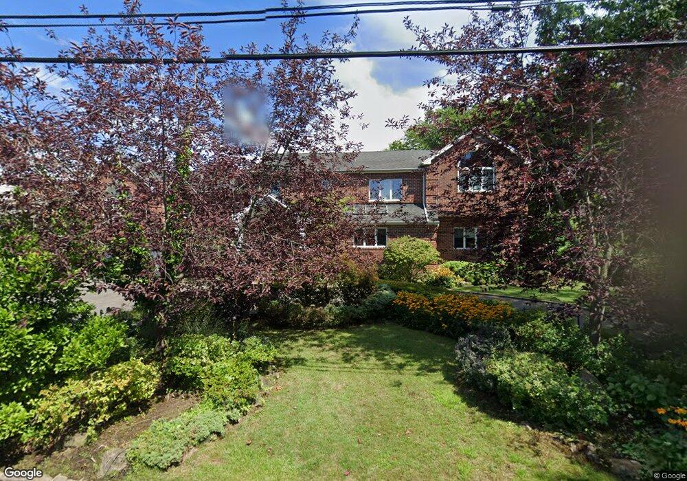 82 Park Row, Lawrence, NY 11559 - photo 1