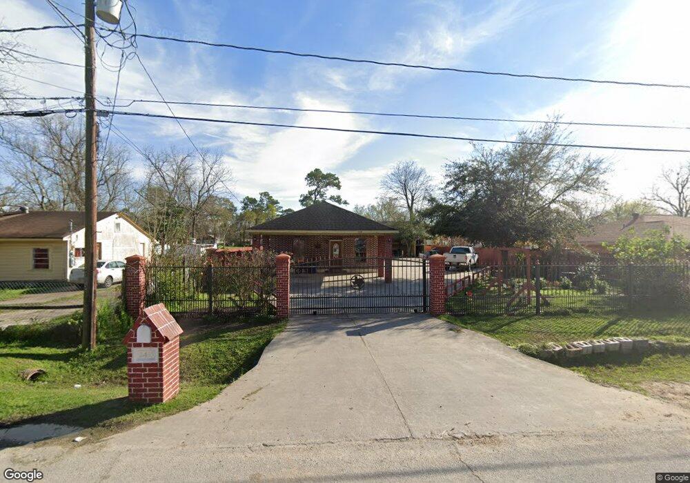 2433 Dolly Wright St, Houston, TX 77088 - photo 1