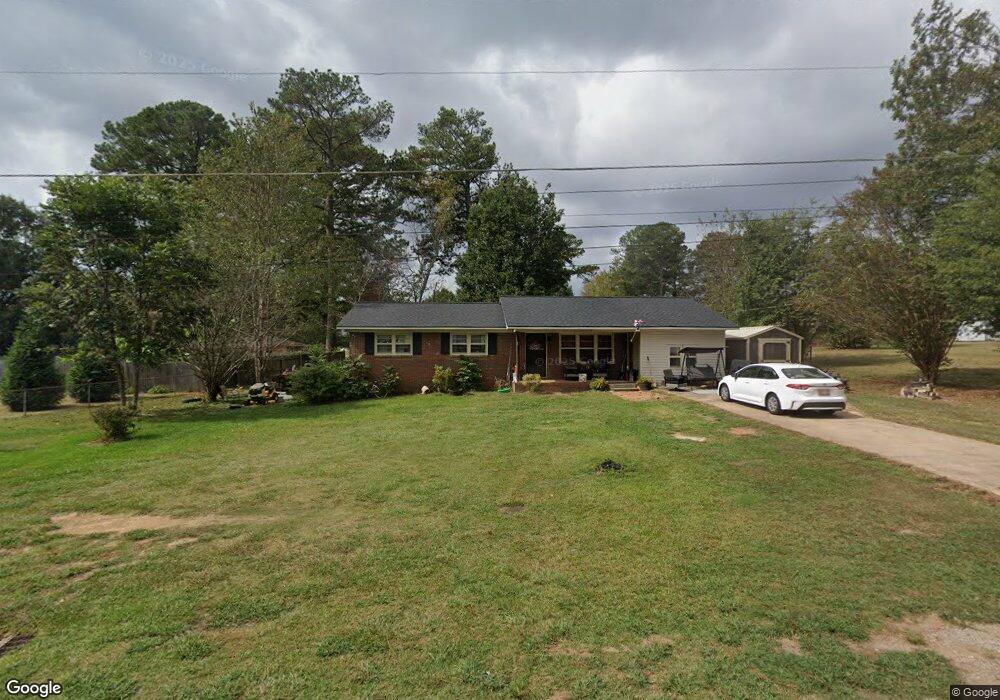 704 Pinecrest Ave, Weaver, AL 36277 - photo 1