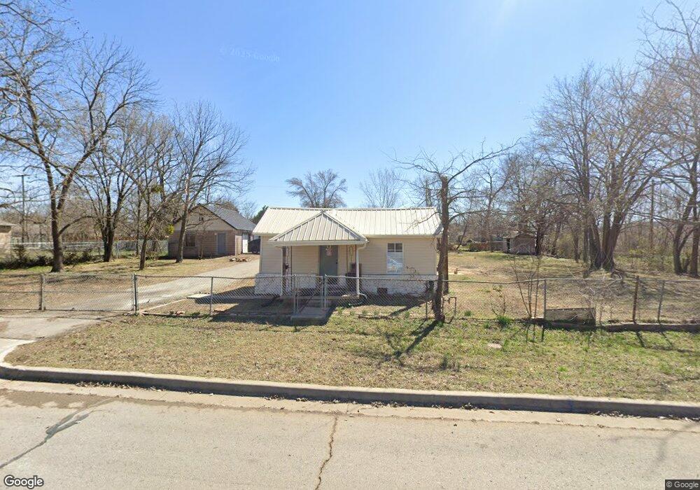 114 E Goodykoontz Ave, Sapulpa, OK 74066 - photo 1
