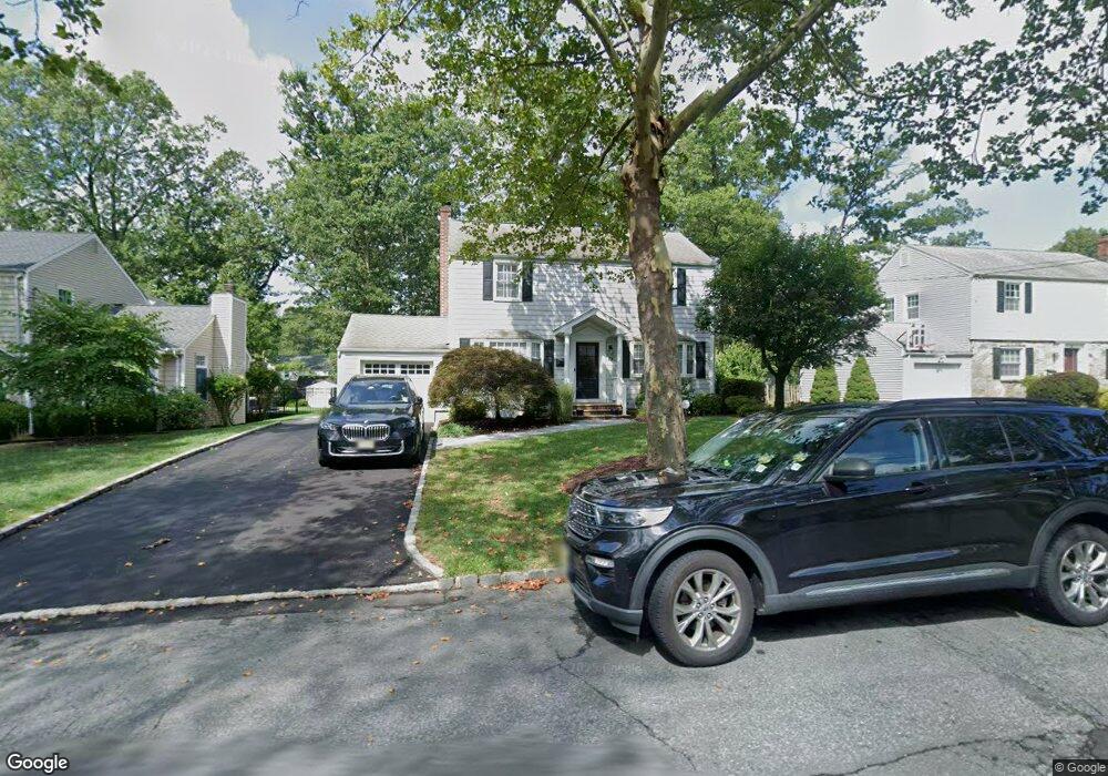 29 Wellington Rd, Livingston, NJ 07039 - photo 1