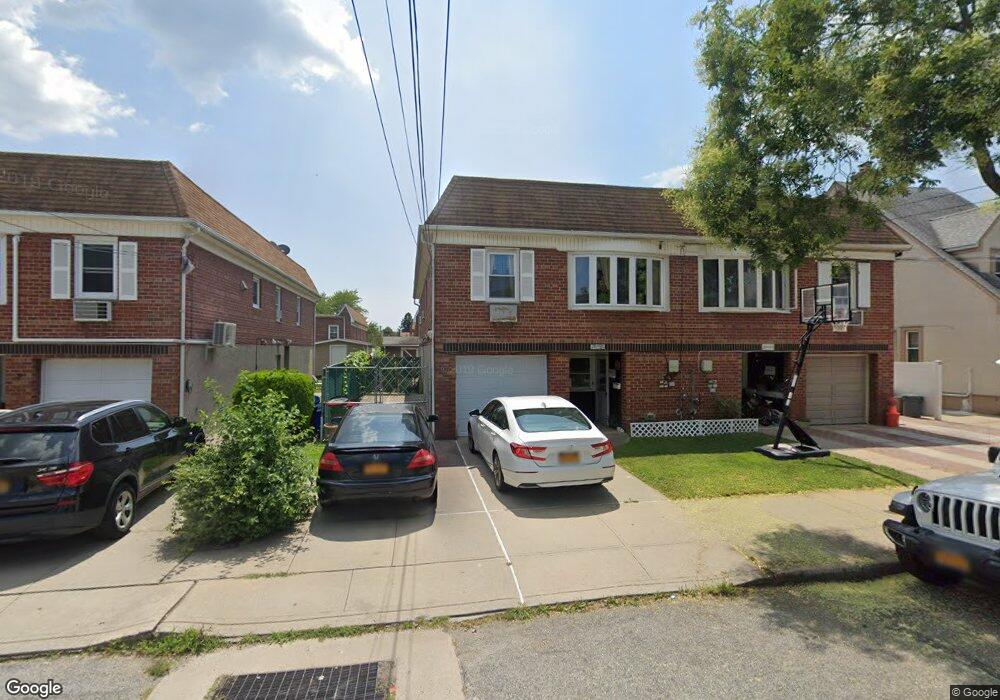 24142 86th Rd unit 1, Bellerose, NY 11426 - photo 1