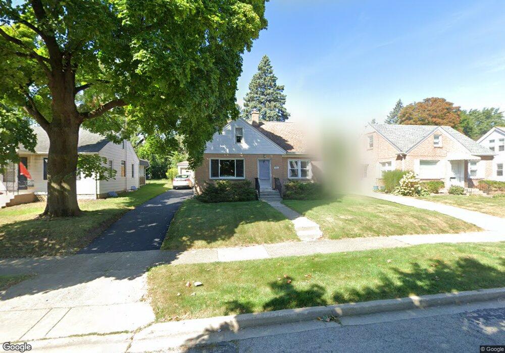 814 Leith Ave, Waukegan, IL 60085 - photo 1