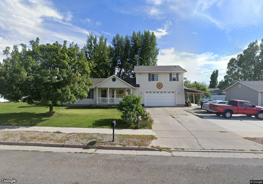 1056 E Highway 101, Hyrum, UT 84319 - photo 1