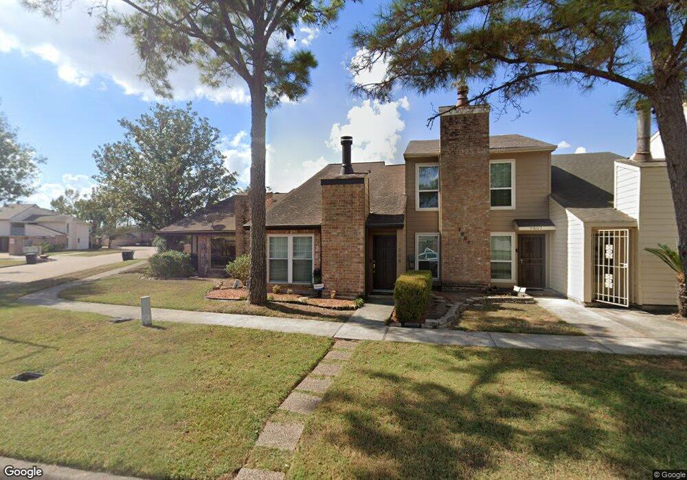 7805 Challie Ln unit 7805, Houston, TX 77088 - photo 1