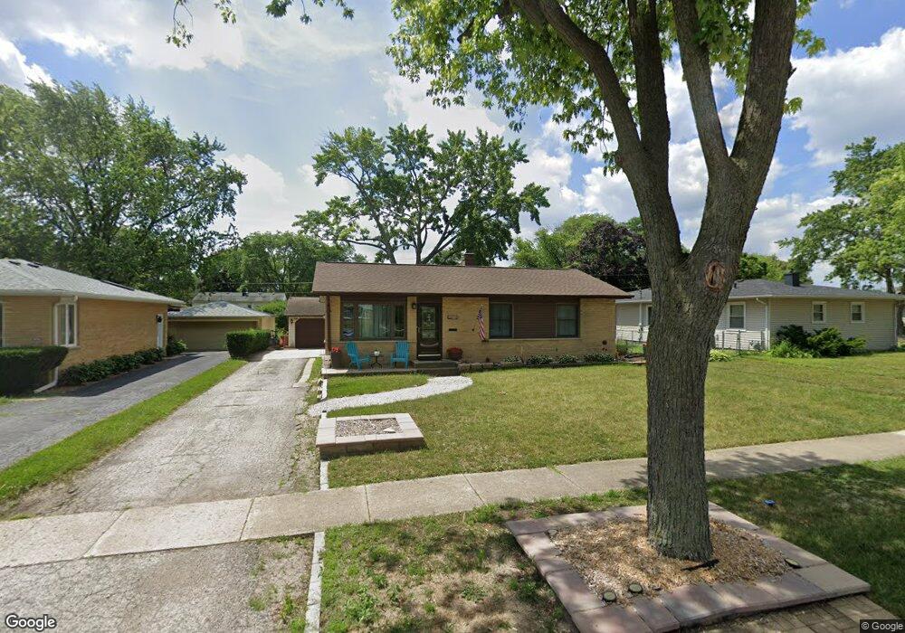 2501 Cedar St unit 2, Rolling Meadows, IL 60008 - photo 1