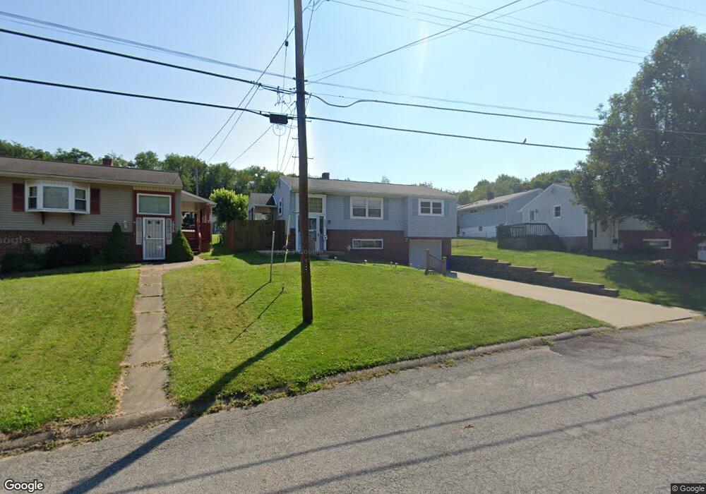 1075 Catherine Dr, Conway, PA 15027 - photo 1