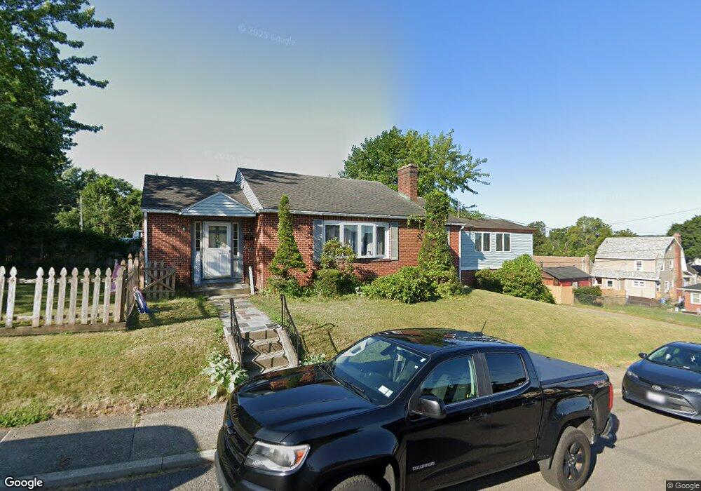 42 121st St, Troy, NY 12182 - photo 1