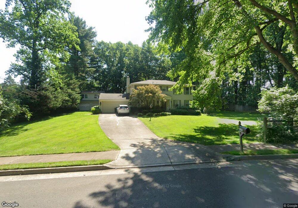 8940 Miller Ln, Vienna, VA 22182 - photo 1