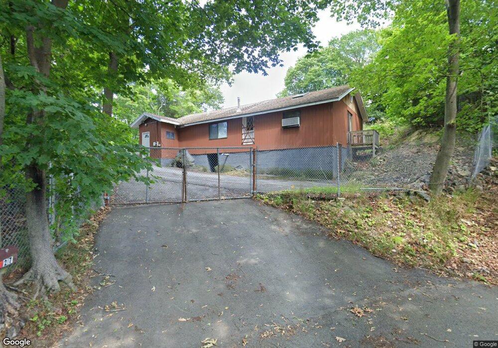 27 Crescent Ave, Saugus, MA 01906 - photo 1