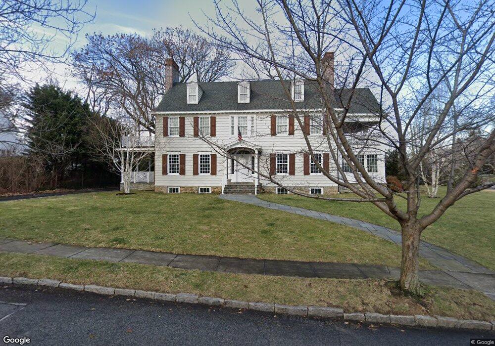 2 Beechmont Ave, Bronxville, NY 10708 - photo 1