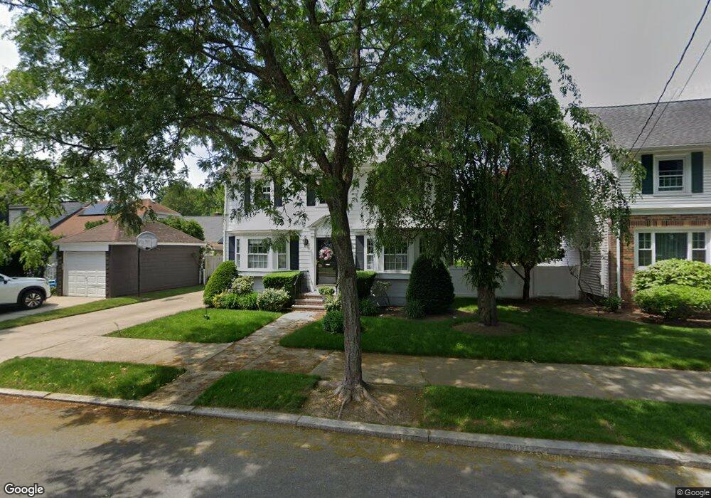 190 Modena Ave, Providence, RI 02908 - photo 1