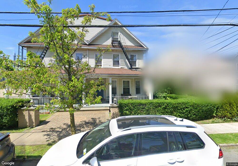 17 Dillon Rd, Larchmont, NY 10538 - photo 1