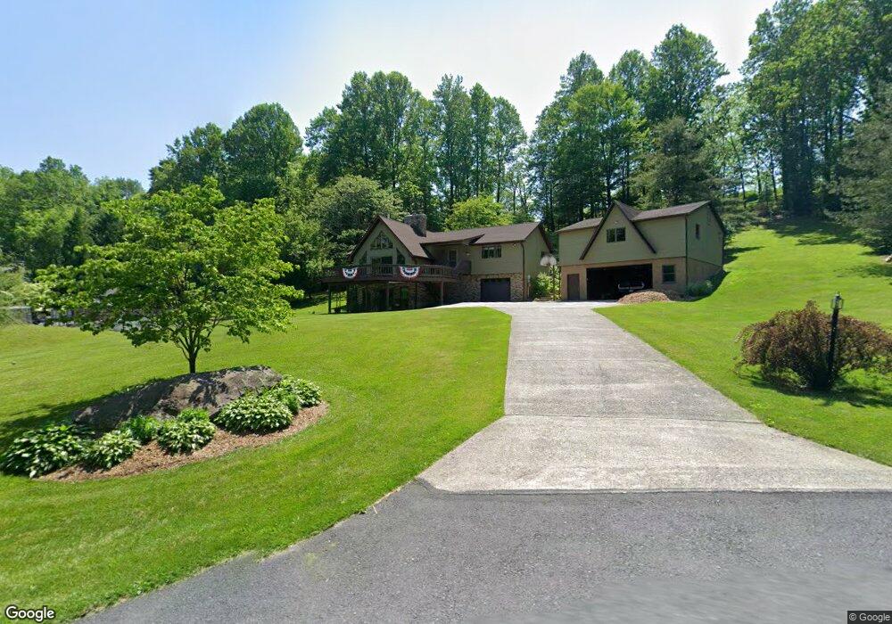 6188 Hickory Rd, Slatington, PA 18080 - photo 1