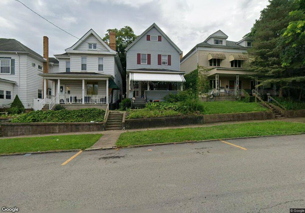 220 Franklin Ave, Vandergrift, PA 15690 - photo 1