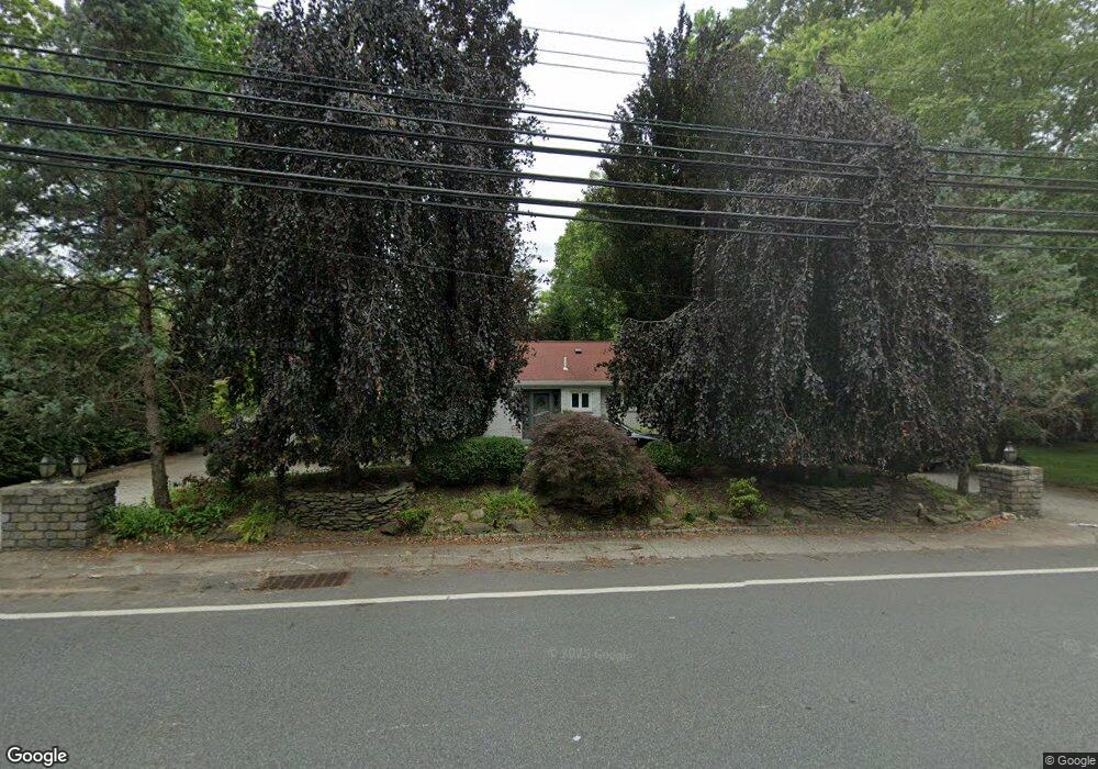 712 Closter Dock Rd, Closter, NJ 07624 - photo 1