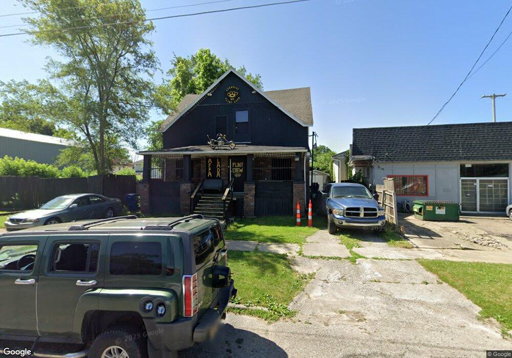 104 E Tobias St, Flint, MI 48503 - photo 1