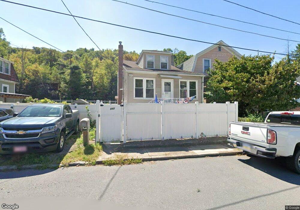 842 Lott St, Coal Township, PA 17866 - photo 1