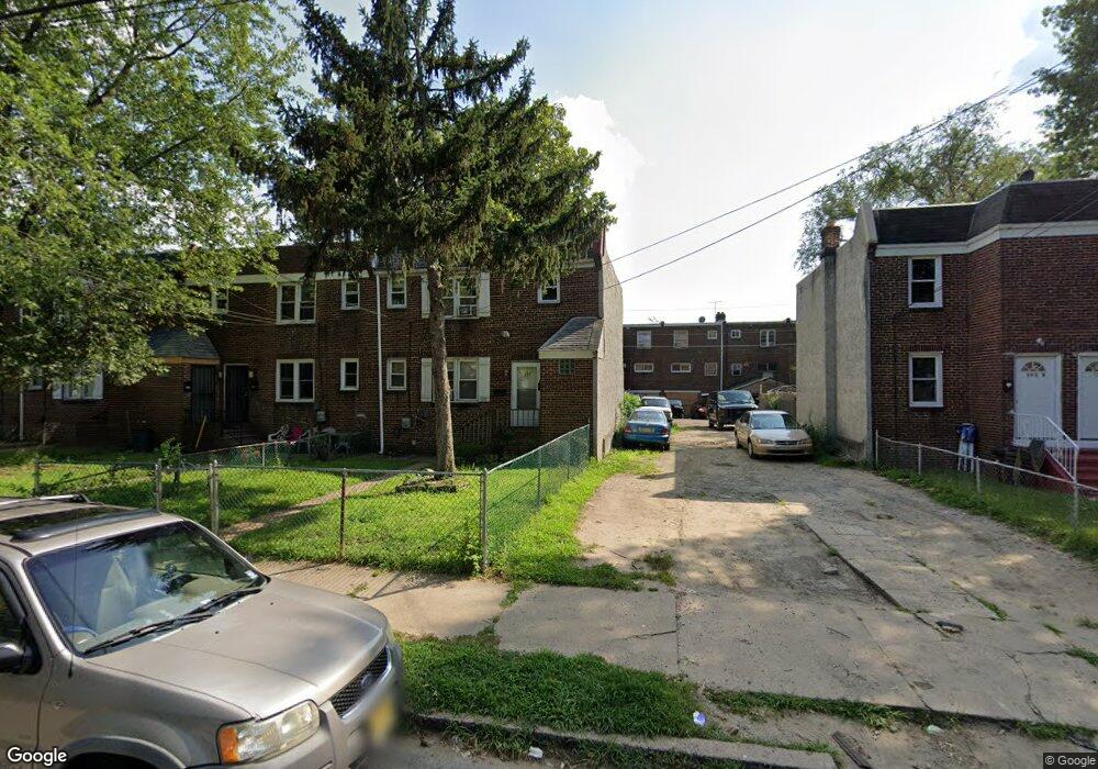 537 Pfeiffer St, Camden, NJ 08105 - photo 1