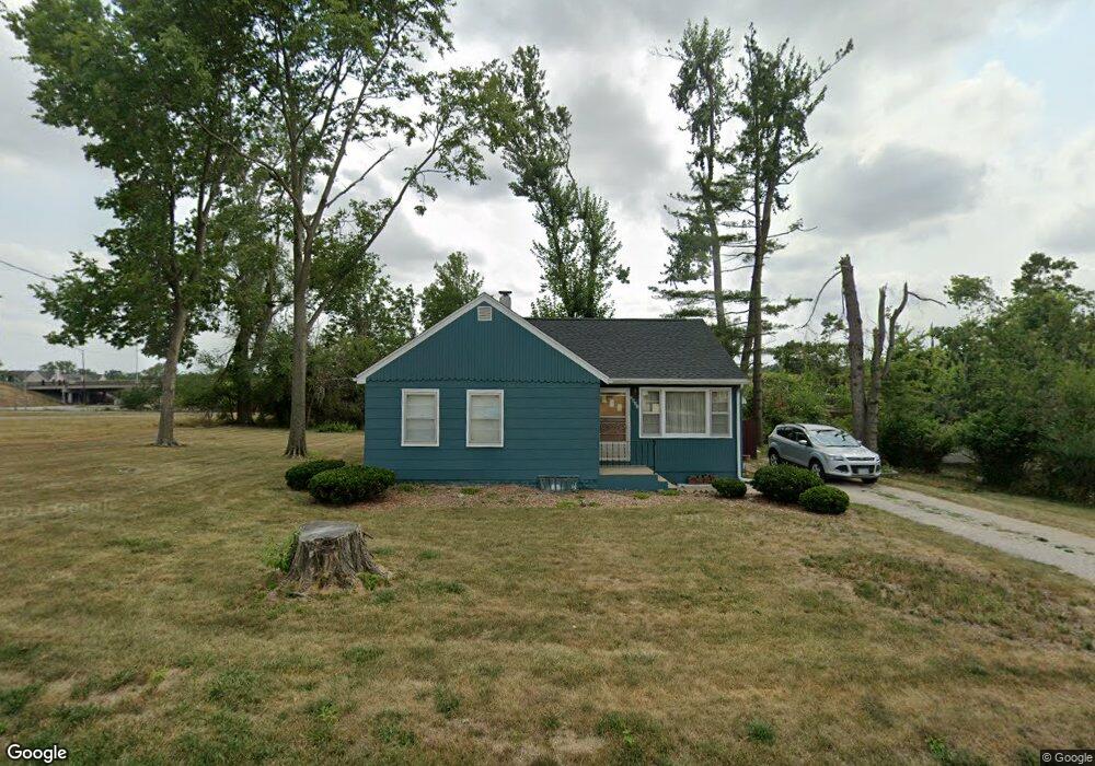 2031 Sylvia Ave NE, Cedar Rapids, IA 52402 - photo 1