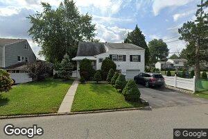 6 Arlington Dr, Fords, NJ 08863