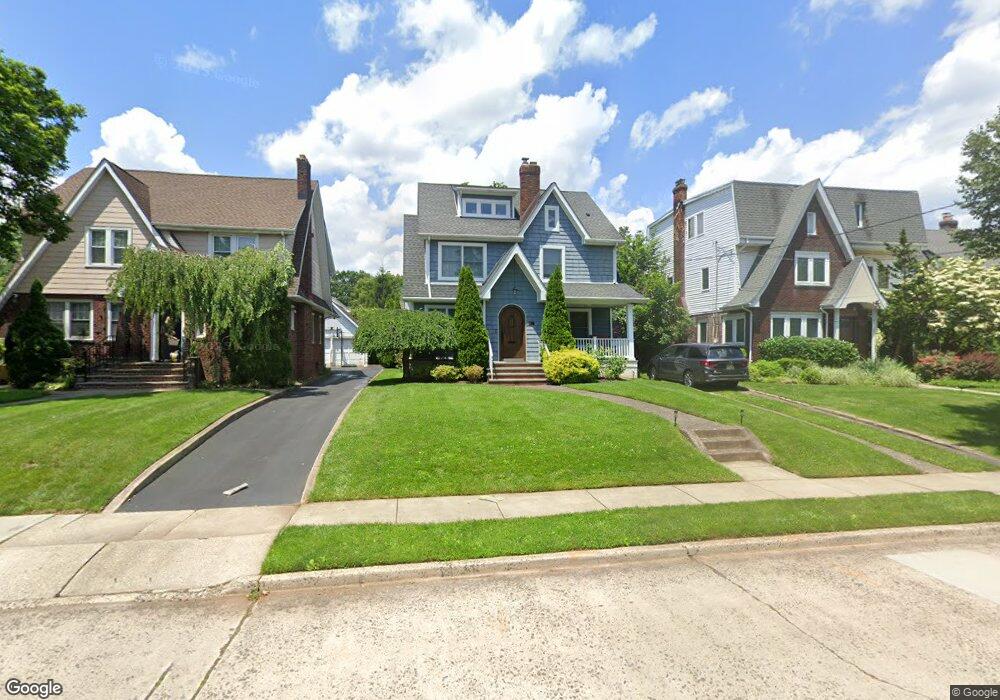 1302 Dickerson Rd, Teaneck, NJ 07666 - photo 1