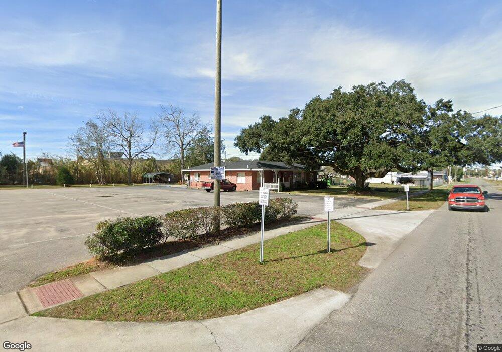 908 Mcrae Ave, Mobile, AL 36606 - photo 1