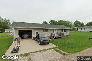 803 Iowa St, Center Point, IA 52213
