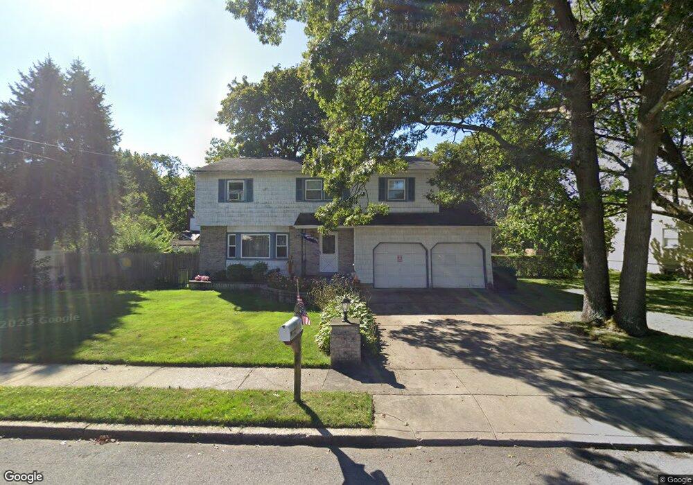 314 Nielson St, Dix Hills, NY 11746 - photo 1