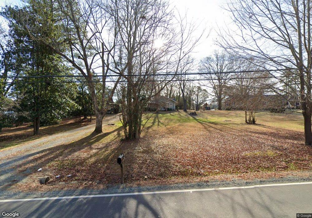 816 E Raleigh St, Siler City, NC 27344 - photo 1