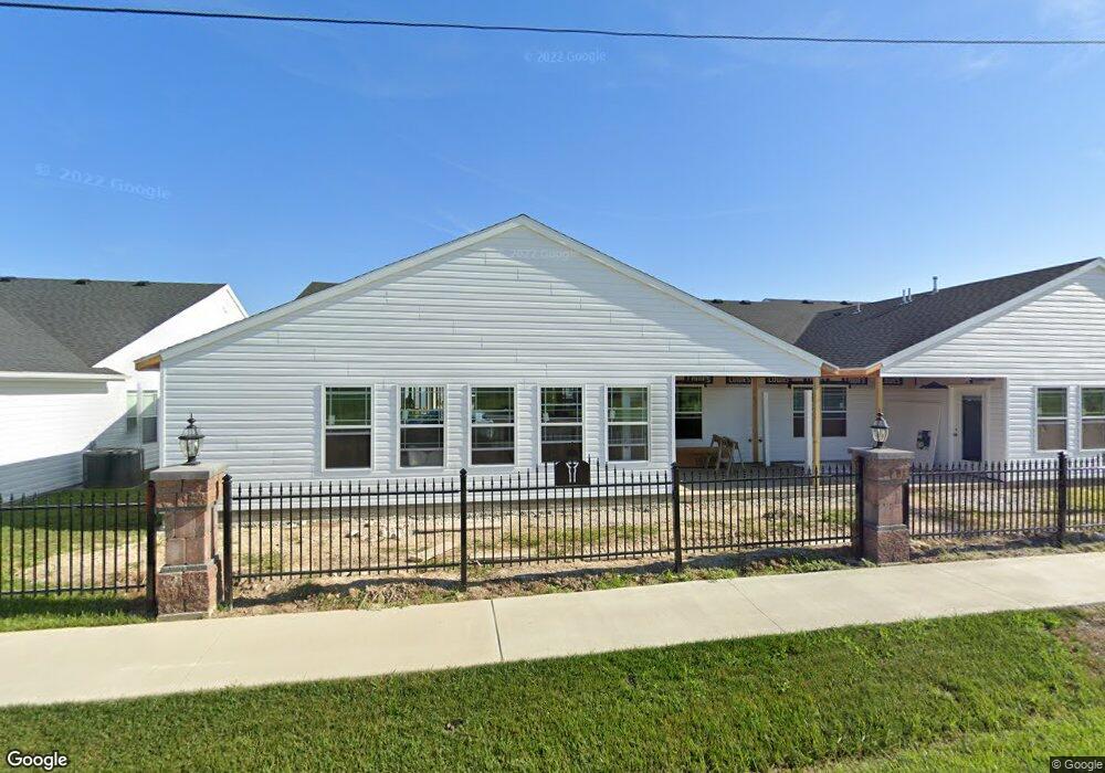 1361 Lantern Pointe Dr, Moberly, MO 65270 - photo 1