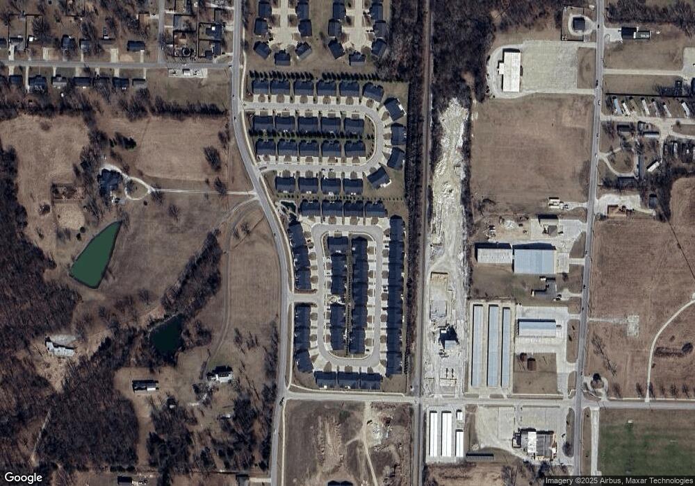 1322 Lantern Pointe Dr, Moberly, MO 65270 - photo 1