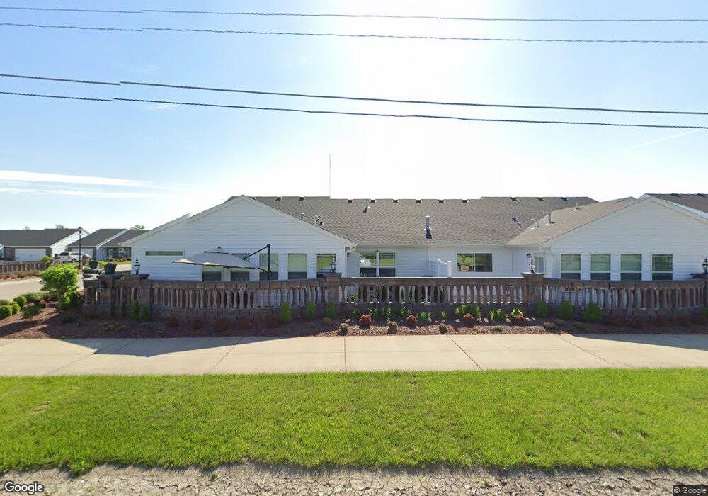 1381 Lantern Pointe Dr, Moberly, MO 65270 - photo 1