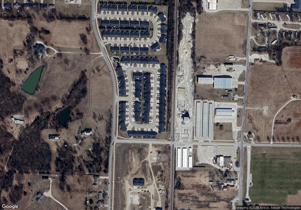 1348 Lantern Pointe Dr, Moberly, MO 65270 - photo 1