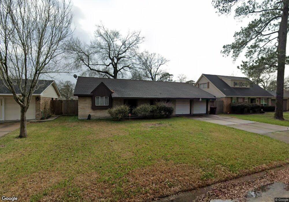 13354 Oak Leaf Ln, Houston, TX 77015 - photo 1