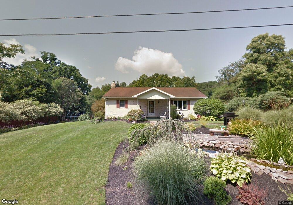 431 Fox Ln, Harrisburg, PA 17112 - photo 1