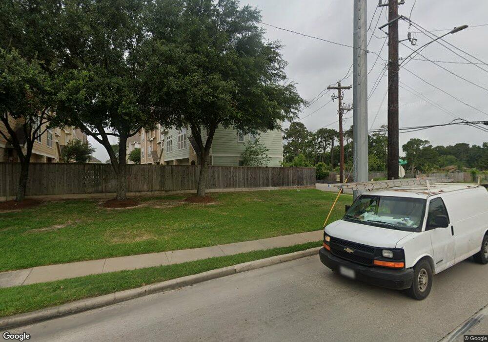 3303 Home Point Dr, Houston, TX 77091 - photo 1