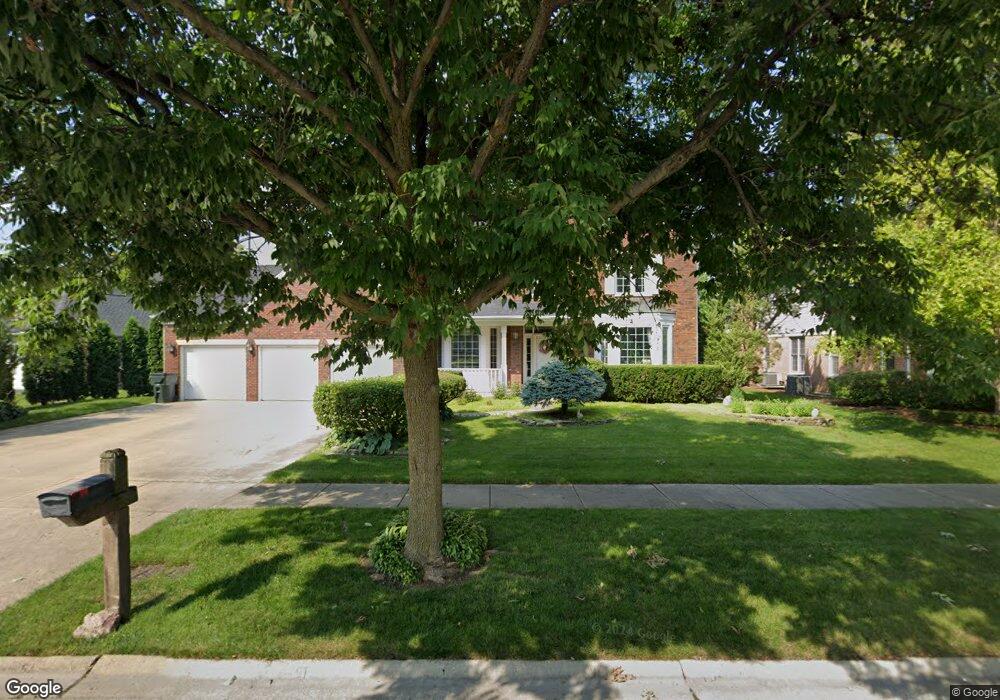 2111 Warwick Ln, Glenview, IL 60026 - photo 1