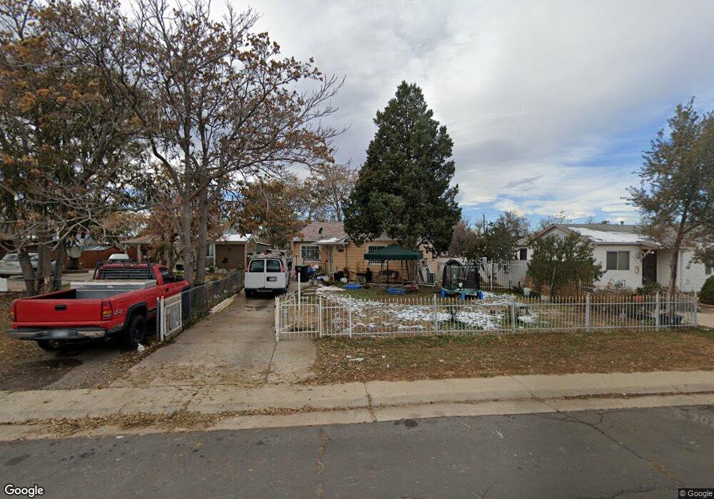 1623 Oswego St, Aurora, CO 80010 - photo 1