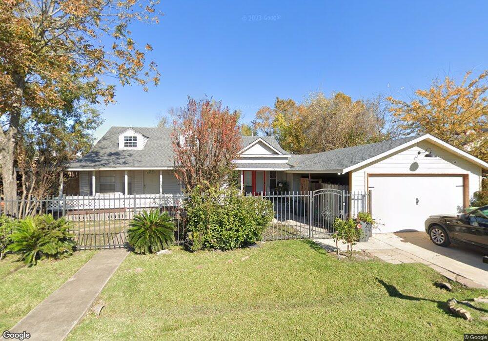 2103 Pine Tree Dr, Houston, TX 77093 - photo 1