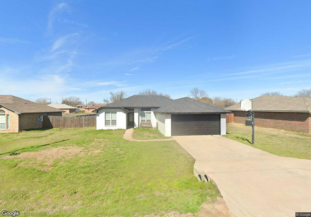 3926 Country Meadows Cir, Granbury, TX 76049 - photo 1