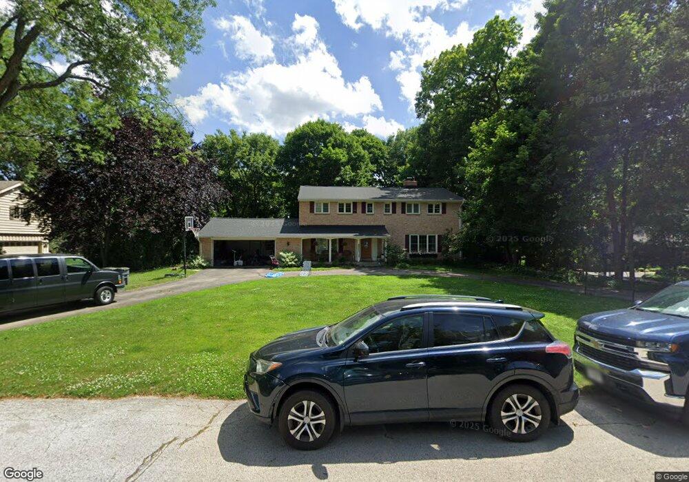 13185 Caroline Ct, Elm Grove, WI 53122 - photo 1